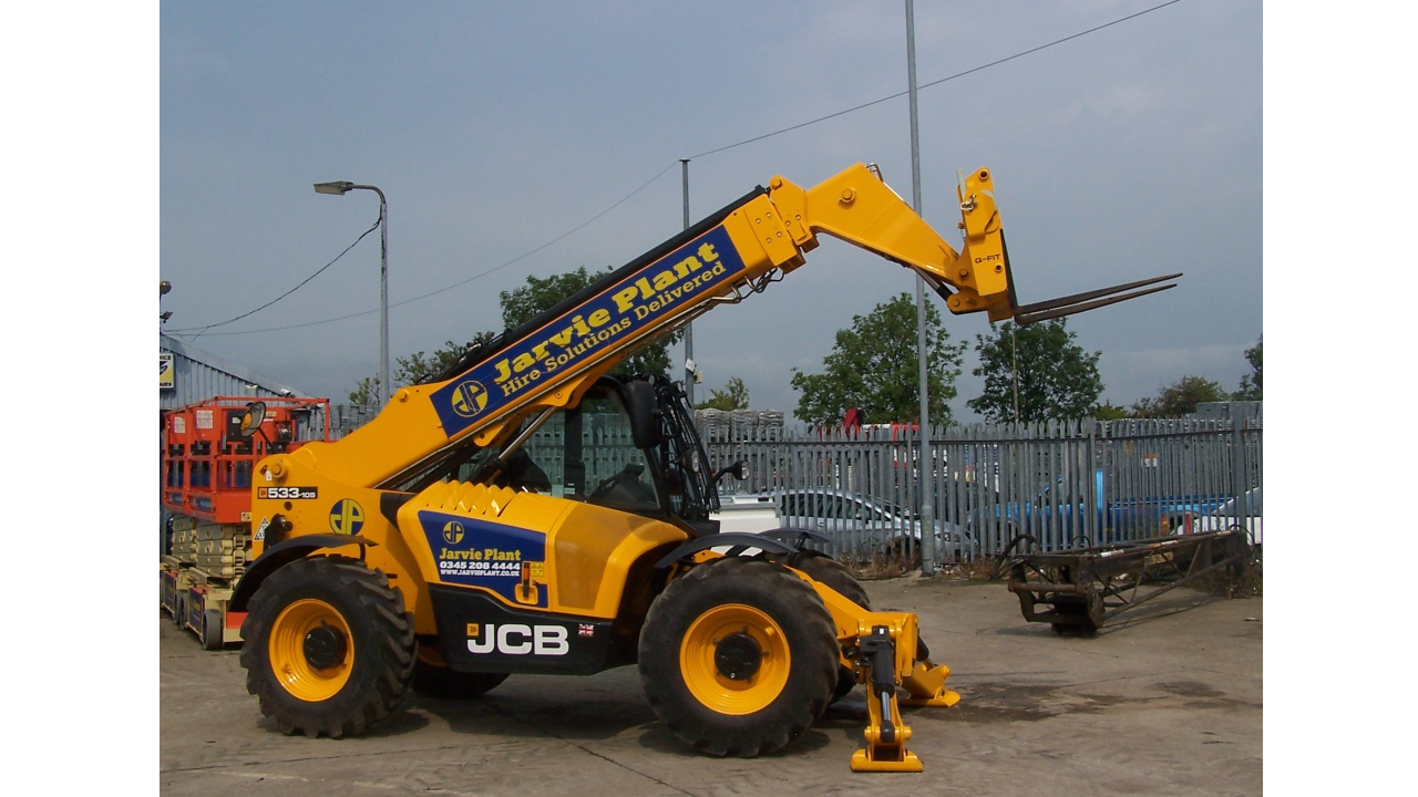 FLTT009 JCB533 105 Forklift 003a