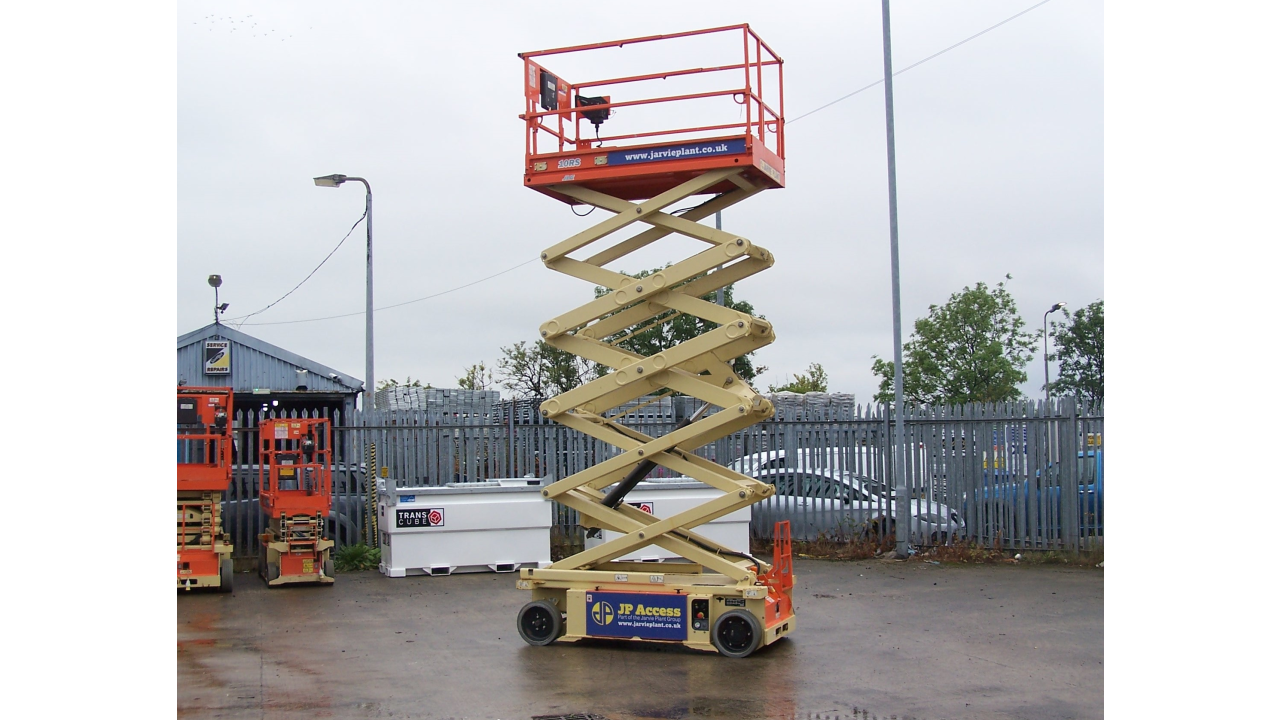 SCRE120 JLG 10RS Electric Scissor Lift 002