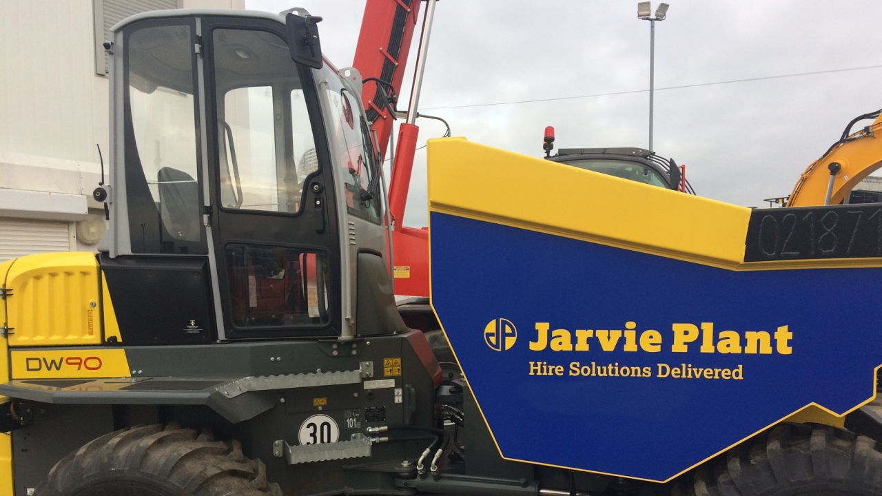 Cabbed dumper
