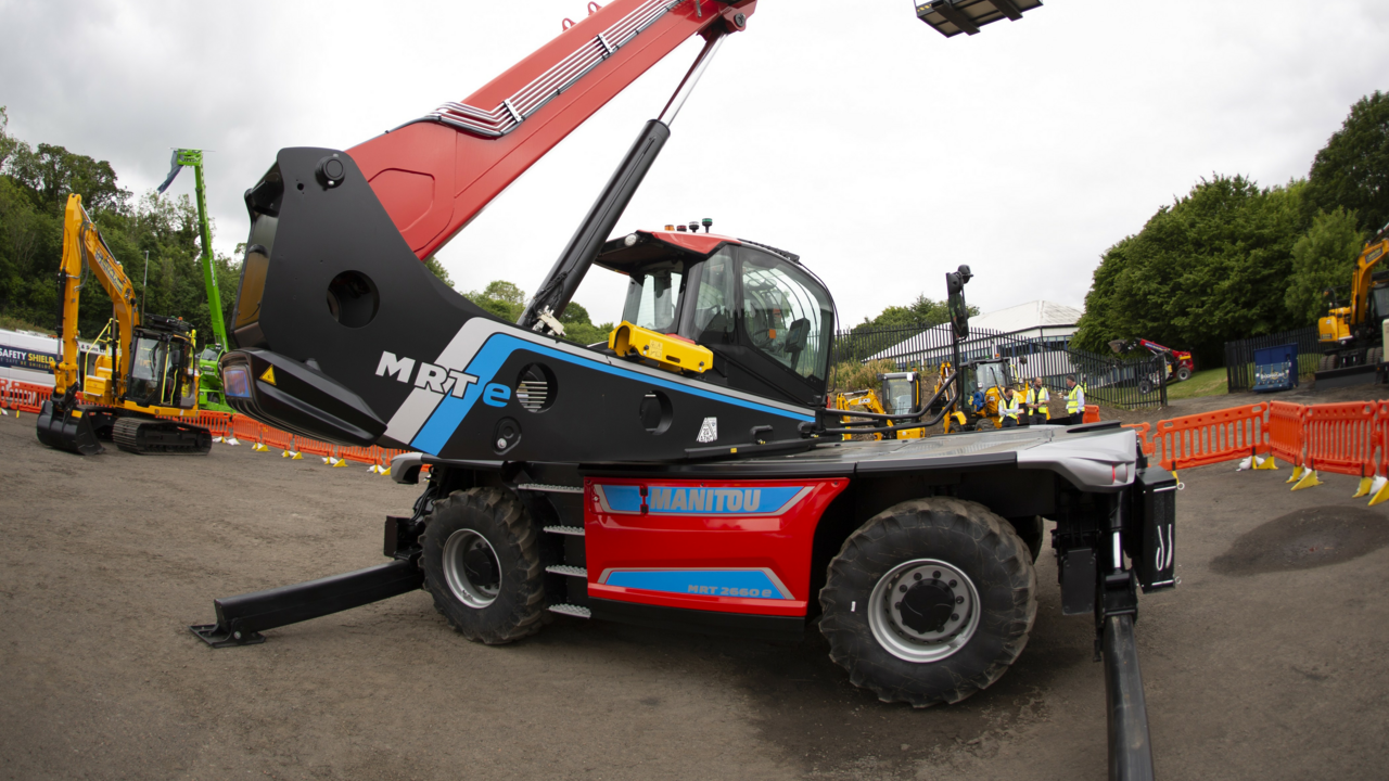 26m Electric Rotating Telehandler