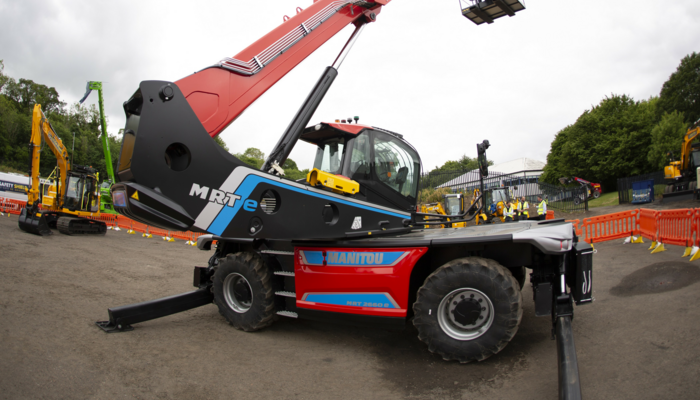 26m Electric Rotating Telehandler