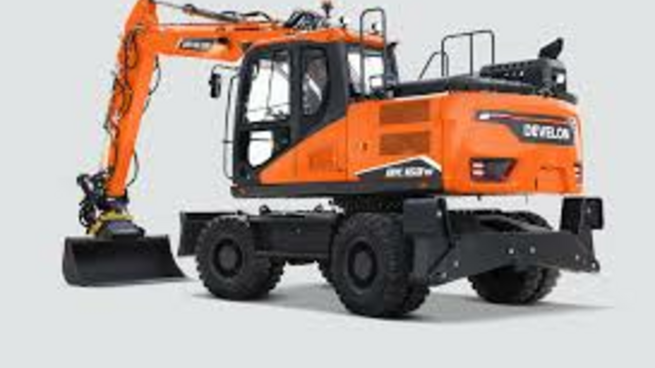 Develon DX100W-7 11T Wheeled Excavator